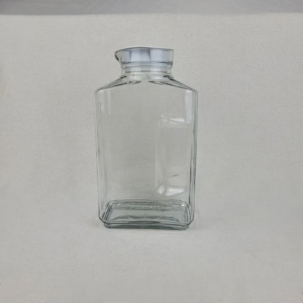 Anchor Hocking Glass Juice Carafe Pitcher with Lid‎ 1 Quart Clear Square USA